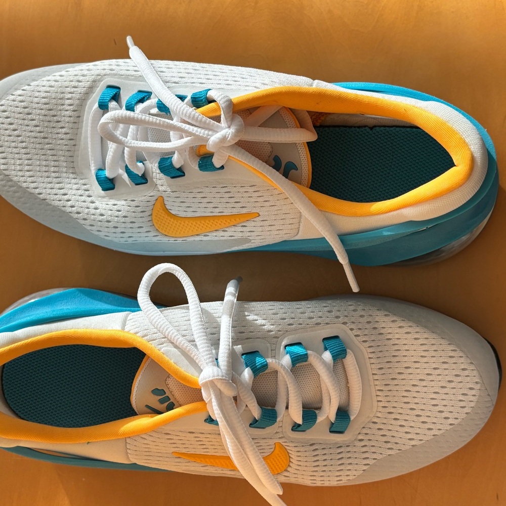 Nike Air Max 270 React SE White/Turquoise/Yellow Size 6Y Men Can Fit Women 7/7.5